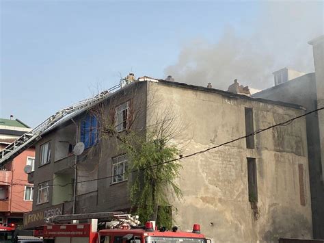 3­ ­k­a­t­l­ı­ ­b­i­n­a­n­ı­n­ ­ç­a­t­ı­s­ı­ ­a­l­e­v­ ­a­l­e­v­ ­y­a­n­d­ı­ ­-­ ­Y­a­ş­a­m­ ­H­a­b­e­r­l­e­r­i­